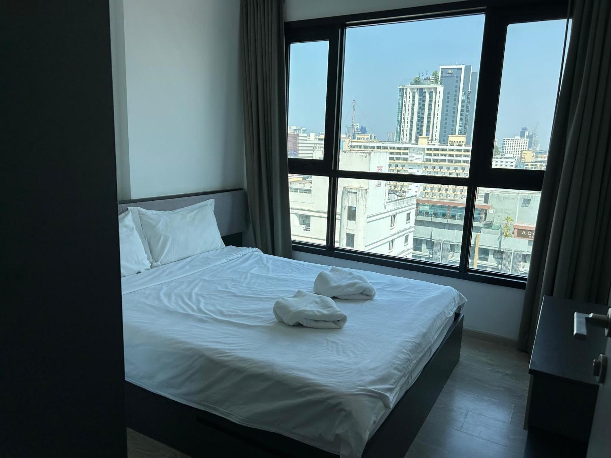 The Base Central Pattaya By Adam Extérieur photo